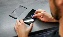 خط و خش گلس گوشی رو با این ۵ ترفند از بین ببر + آموزش