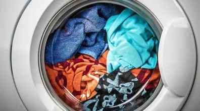 (ویدیو) این 6 تا کار رو قبل از شستن لباس تو ماشین لباسشویی انجام بده!