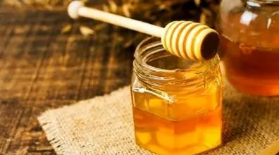 با خوردن عسل سرفه رو درمان کن + 3 روش