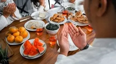 اصول تغذیه ای در سحر و افطار ماه رمضان | در ماه رمضان چقدر بخوابیم؟