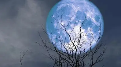 ماه آبی امشب را از دست ندهید!! | این ماه کامل تا 3 سال دیگه طلوع نمی کنه!
