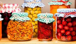 خوردن ترشی برای این افراد سم است! | این دسته از افراد در خوردن ترشی یا شور احتیاط کنند! 