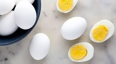 چرا باید صبحانه تخم مرغ آب پز بخوریم؟ + دلیل