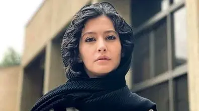 اشک های پردیس احمدیه در واکنش به قتل داریوش مهرجویی + فیلم