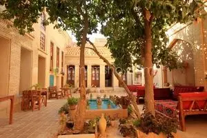 5 تا از با صفاترین هتل های سنتی شیراز + عکس و آدرس