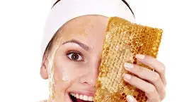 طرز تهیه ماسک عسل برای تیرگی زیر چشم + نکات استفاده