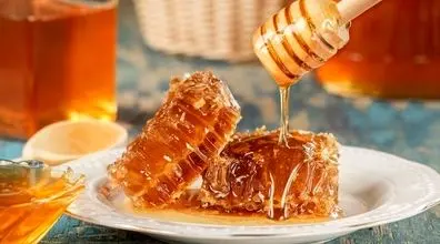 به این 7 دلیل شگفت انگیز عسل یونجه بخورین! + فیلم