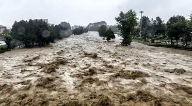 (ویدیو) روستای علی آباد یزد در سیل غرق شد!!
