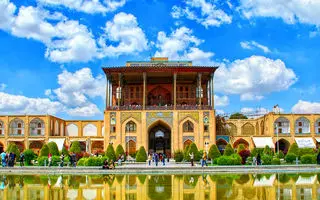 معرفه کاخ عالی قاپو اصفهان؛ کاخ سلطنت صفوی ها