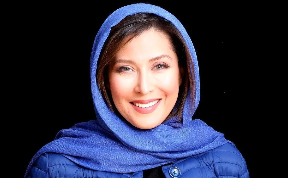 پایبندی مهتاب کرامتی به پوشش ایرانی جنجالی شد