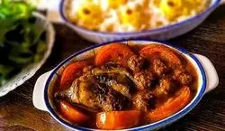 طرز تهیه خورش بادمجان مجلسی با گوشت قلقلی! | خورش بادمجونو متفاوت تر از همه بپز!