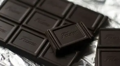 تاثیری که شکلات تلخ رو حافظت میزاره بی نظیره! | فواید شکلات تلخ