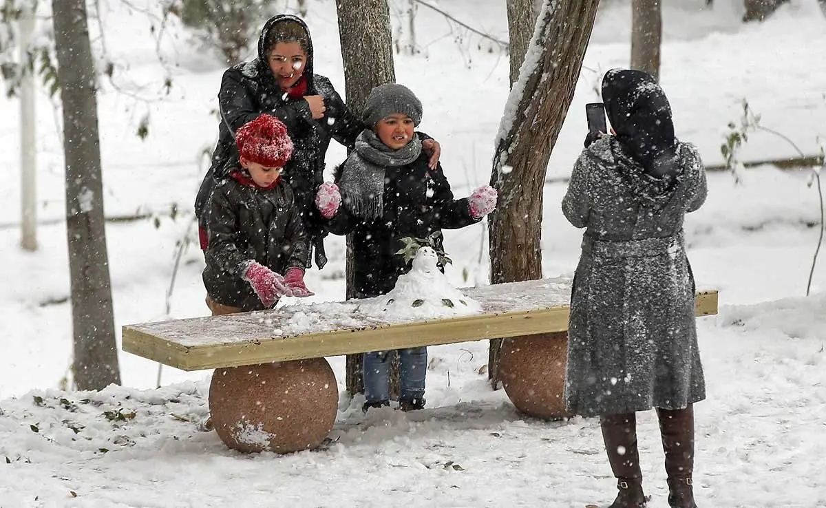 برف بازی تهران