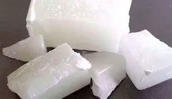 کاربردهای شگفت انگیز پارافین در اصول خانه داری!