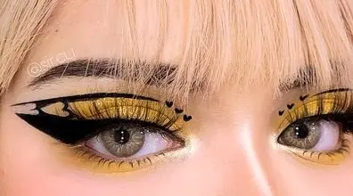 فیلم آموزش کشیدن خط چشم انیمه ای | آرایش چشم به سبک کره ای