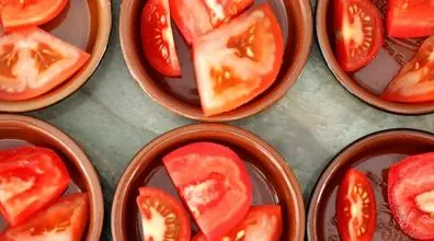 برای فریز کردن گوجه فرنگی از این روش استفاده کن! + فیلم