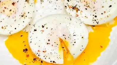 این دلایل میگن تخم مرغ رو عسلی بخورین! | مضرات تخم مرغ بیش از حد پخته شده!