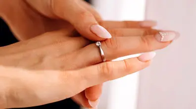 از محتویات زیر جواهرات خبر دارید؟ | خطر مرگباری که زیر انگشتر پنهون شده