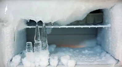 علت اصلی آب شدن برفک یخچال + راه حل 