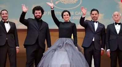 انتقاد تند مهسا ایرانیان از بازیگران جشنواره کن | چرا همیشه باید جهان سومی باشیم؟