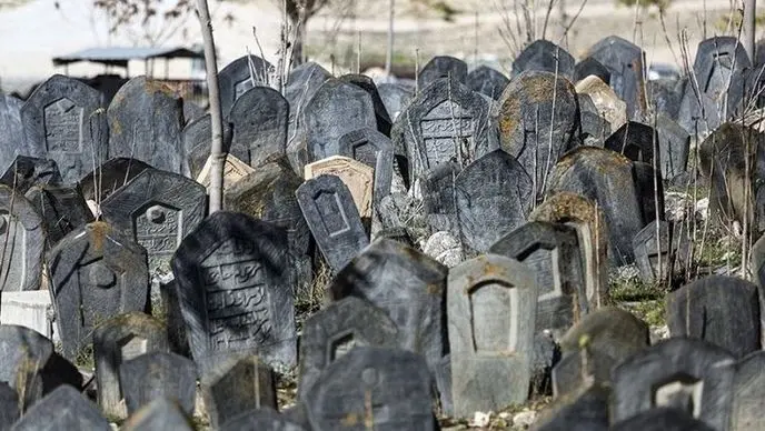  سفید چاه، اولین گورستان مرموز ایران + عکس