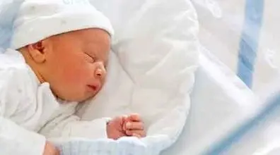 حواستان باشد نوزاد این حالتی نخوابد | بهترین حالت نوزاد برای خواب کدام است؟