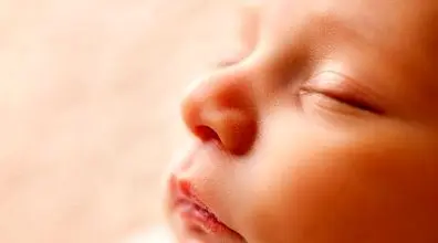زردی بچه رو با این روش ها توی خونه درمان کن! | رفع زردی نوزاد در خانه