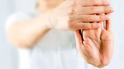 تقویت انگشت ها و دست با ۱۲ تمرین ساده | ورزش های مخصوص دست