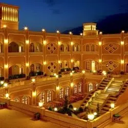 هتل داد یزد هتلی در بافت تاریخی شهر یزد
