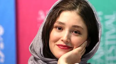 صورت غرق در اشک فرشته حسینی خبرساز شد | تیپ سرتا پا سیاه خانم بازیگر+ عکس
