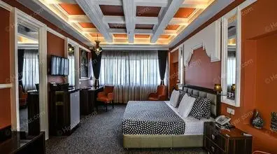 هتل ارگ، سه ستاره قلب شیراز + عکس و امکانات
